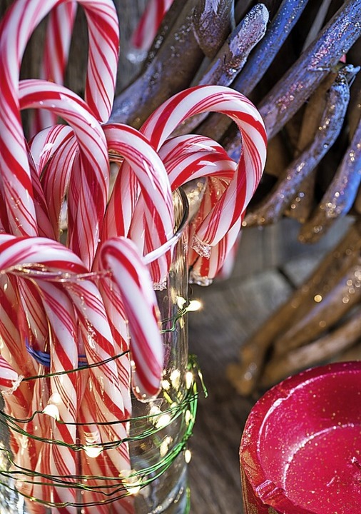 Weihnachtliche Zuckerstangen - Panorama - Badische Zeitung