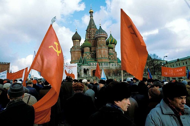 Demonstration  von Perestrojka-Gegnern...oten Platz in Moskau am 15. Mrz 1993.  | Foto:  imago/Karo