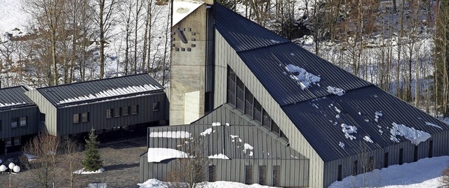 Von der einstigen Dorfkirche zog der M...ar in die neue St. Martins-Kirche um.   | Foto: Thomas Mutter