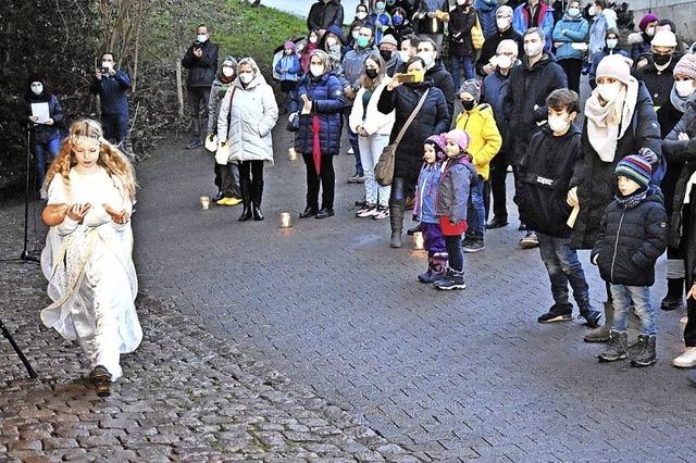 Krippenspiel unter freiem Himmel in Gundelfingen