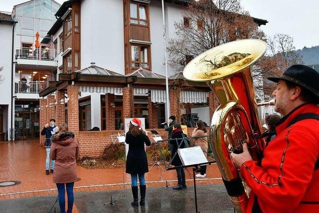 Musikvereine Wyhlen und Grenzach geben Stndchen fr Senioren