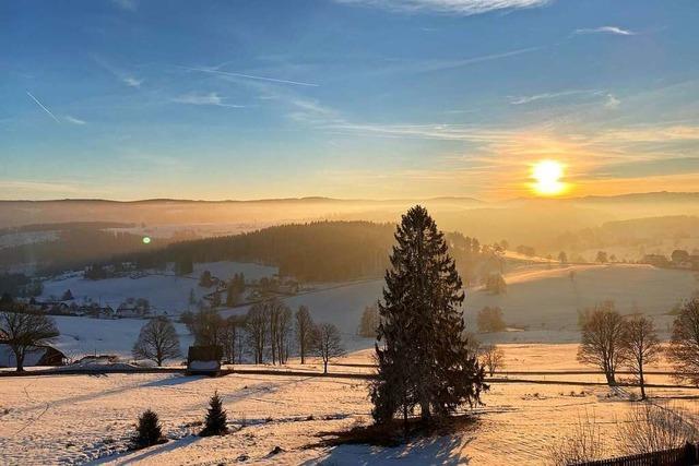 Sanftes Winterlicht und sonnige Schneelandschaft bei Lenzkirch