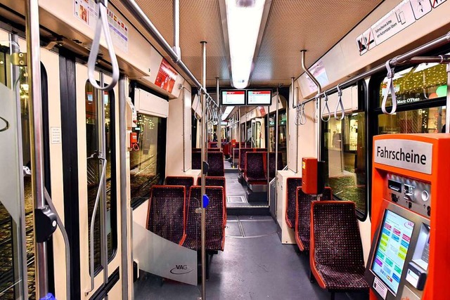 In einer Freiburger Straenbahn sind d...Frauen aneinander geraten. Symbolbild.  | Foto: Thomas Kunz