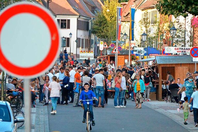 Drei Tage lang blieb beim Herbstmarkt ...ptstrae den Fugngern vorbehalten.    | Foto: Felix Lieschke