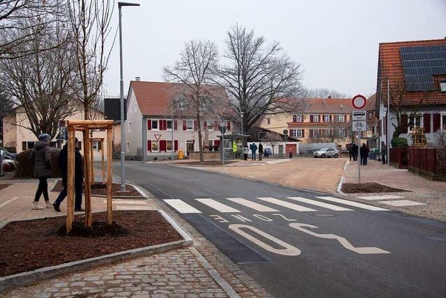 Der Lindenplatz ist fertig, damit hat Buggingen eine neue Mitte