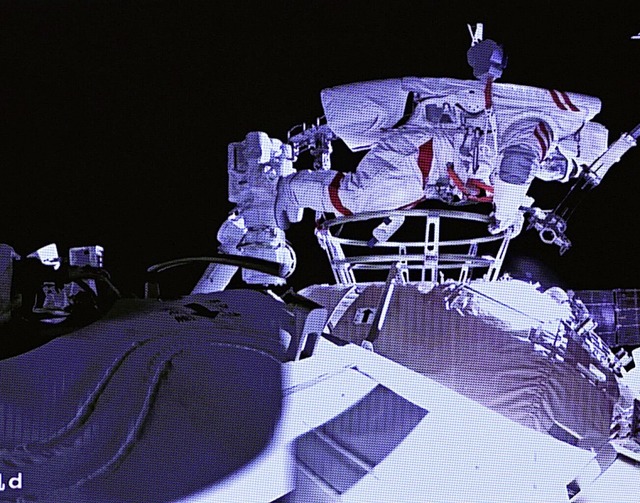 Ein Astronaut der Raumstation &#8222;Himmelspalast&#8220;  | Foto: Jin Liwang (dpa)