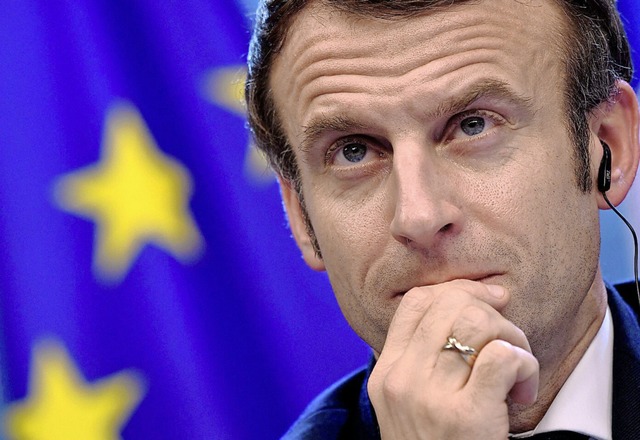 Knapp vier Monate bleiben Prsident  Macron bis zur Wahl.  | Foto: JOHN THYS (AFP)
