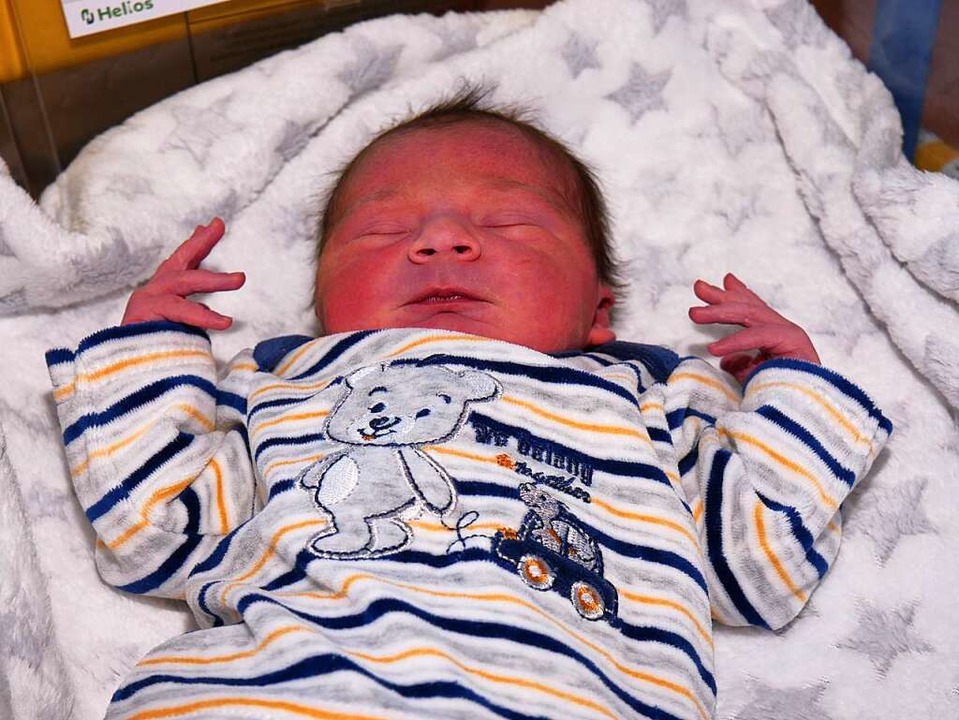 Noel Neo kam als erstes Baby in der He...m Neujahrsmorgen um 3.50 Uhr zur Welt.  | Foto: Eva Korinth