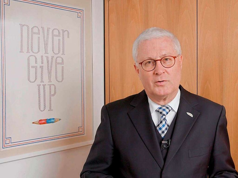 Das Motto für  Oberbürgermeister  Wolf...give up, auf Deutsch: gib niemals auf.  | Foto: Hannes Lauber