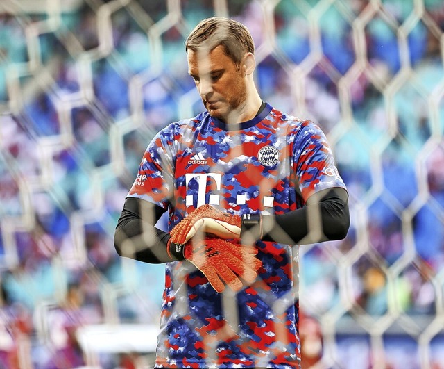 Bayern-Stammtorhter Manuel Neuer muss...ben, fr ihn spielt wohl Sven Ulreich.  | Foto: Jan Woitas (dpa)
