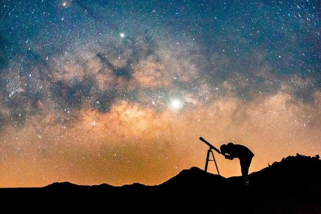 Was tut sich am Himmel und auf Erden?  | Foto: Pongpinun Traisrisilp