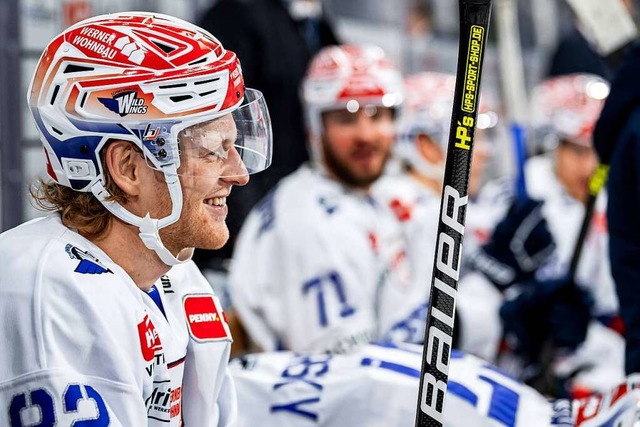 Volltreffer: Schwenningens Neuzugang B... die  2:1-Fhrung fr die Wild Wings.   | Foto: Thomas Hahn / Eibner-Pressefoto via www.imago-images.de