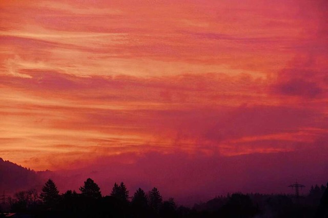 Die Auswirkungen des Vulkanausbruchs a...en zur Sonnenlicht-Streuung beitragen.  | Foto: Helmut Kohler