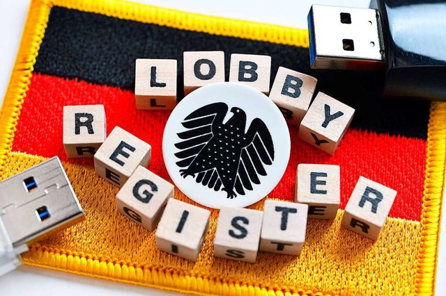 Das  Lobbyregister soll Einflsse auf die Politik sichtbar machen.   | Foto: Christian Ohde (imago)