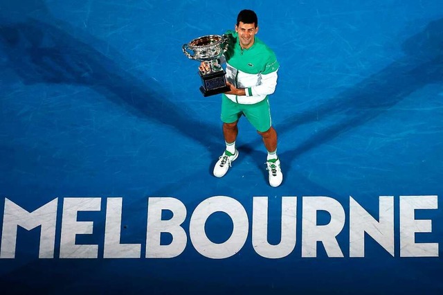 Novak Djokovic nach seinem Sieg im vergangenen Jahr.  | Foto: PATRICK HAMILTON (AFP)