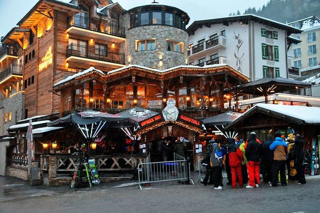 In Ischgl herrscht wieder Skibetrieb, ...gs nicht mehr so wie vor der Pandemie.  | Foto: Patrick Guyton