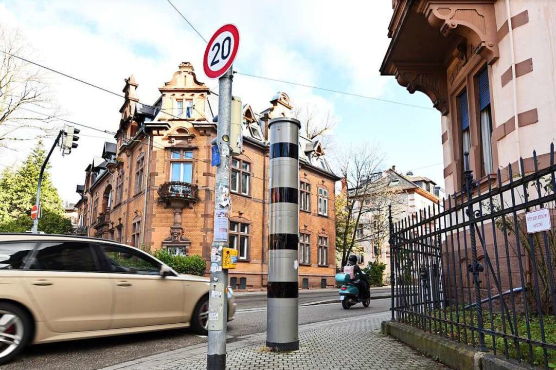 Die einstigen &#8222;Starenksten&#822...ssanlagen ein schickes Streifendesign.  | Foto: Rita Eggstein
