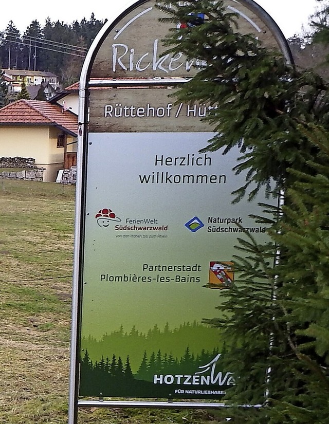 So sieht das neue Willkommensschild f...Jahre alte Schild (rechts) ersetzen.    | Foto: Wolfgang Adam