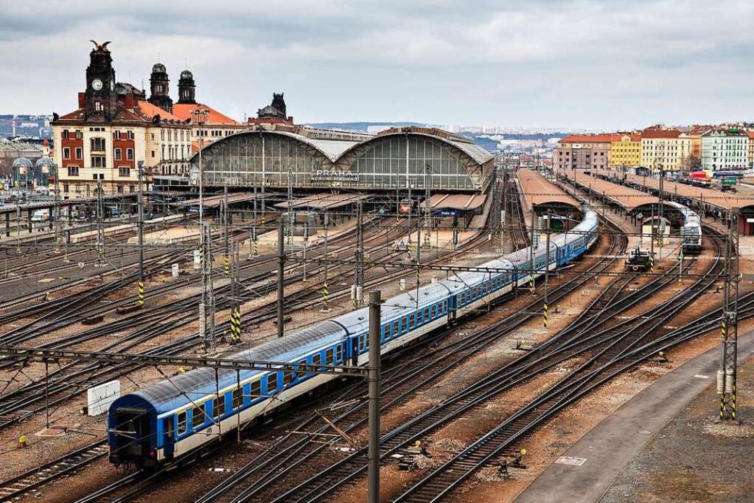 &#8222;Die Fenster einer Lok sind die Fenster zur Welt&#8220;: Prager Bahnhof  | Foto: imago stock&people