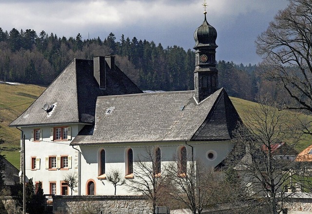 Das Ibacher Pfarrhaus, erbaut 1266, ze...rts. Er wurde als Neuenzell gegrndet.  | Foto: Karin Stckl-Steinebrunner