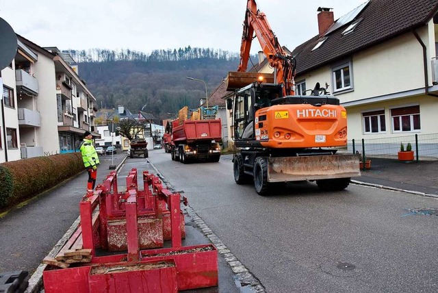 Der Kanalumbau in der Bahnhofstrae in Herten geht zgig voran.  | Foto: Heinz und Monika Vollmar