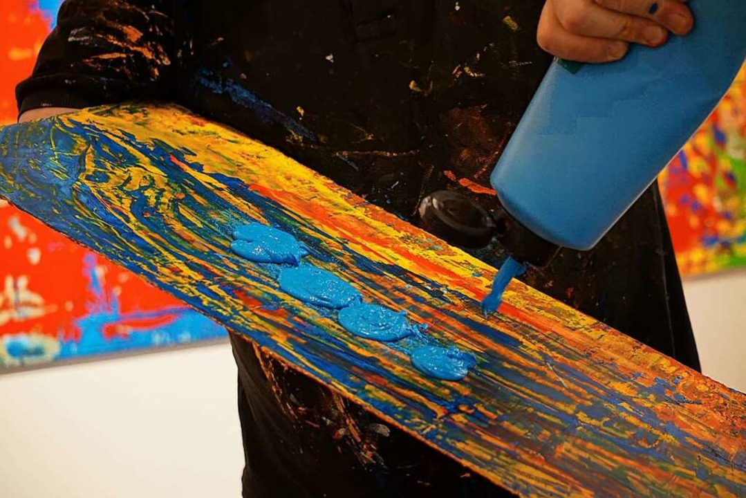 Beim Action Painting malt Philippe Bordonnet bis zu acht Stunden tglich.  | Foto: Fabian Sickenberger