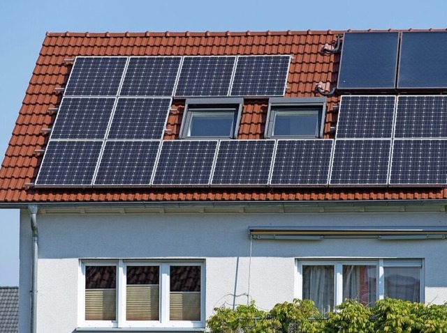 Eine Zukunftsoption:  lheizung mit Solarenergie  | Foto: Uwe Anspach