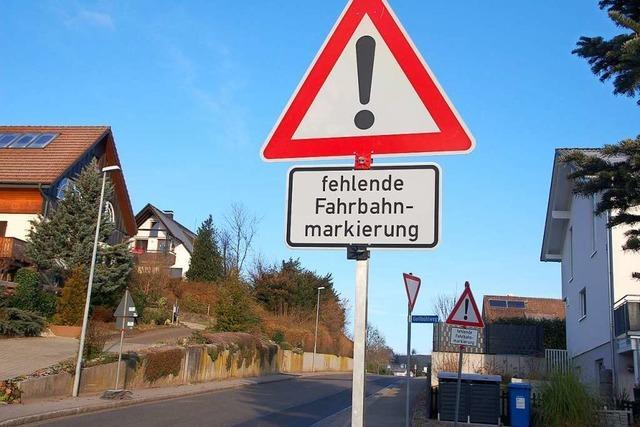Schilderwald in Minseln verärgert die Ortschaftsräte