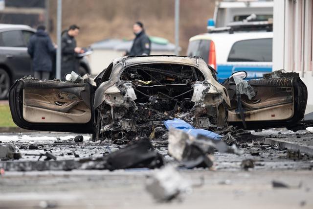 Brand an Autobahnraststätte auf A45 - zwei Tote entdeckt