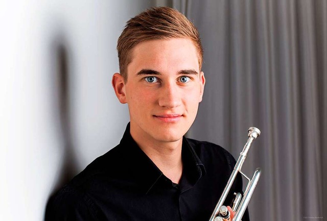 Jakob Karg bernimmt als Dirigent  den Musikverein Eisenbach.  | Foto: privat