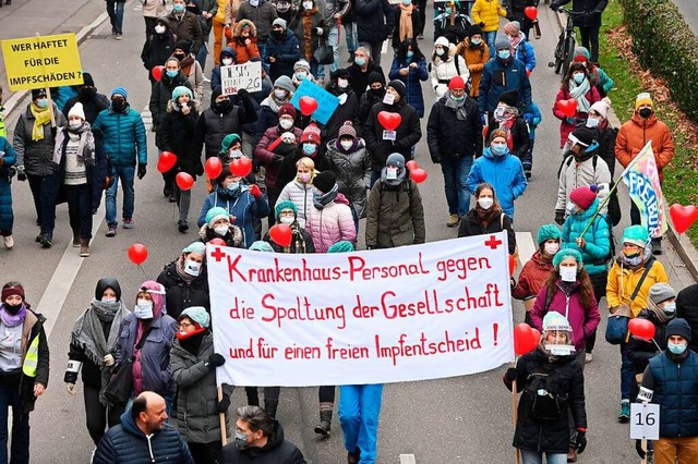 Transparent auf der Demonstration der ...er in Freiburg am vergangenen Samstag.  | Foto: Thomas Kunz