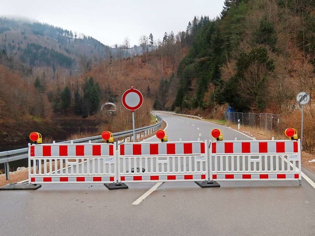 Das Wehratal ist seit Dezember wegen Felssicherungsarbeiten gesperrt.  | Foto: Gerd Leutenecker