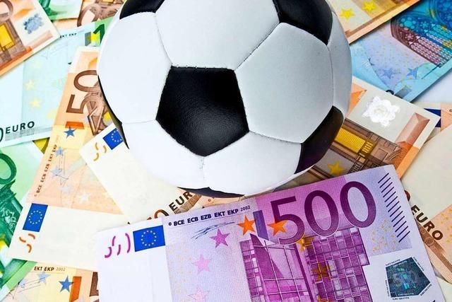 Im Amateurfußball fließen Millionen Euro an Schwarzgeld pro Saison