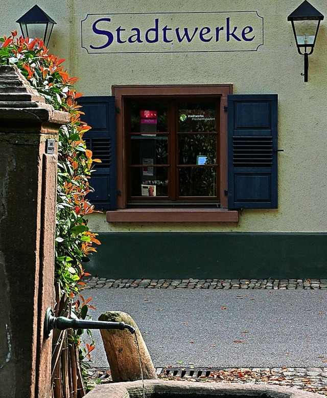 Nur noch wenige Wochen am Schladererplatz: das Staufener Bro der Stadtwerke  | Foto: Hans-Peter Mller