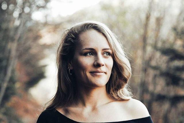 Freiburger Liedermacherin Laura Braun erhält Kleinkunstpreis des Landes