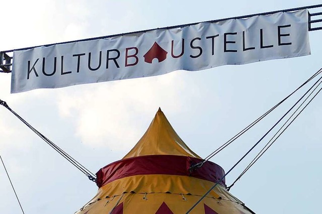 Fr ein halbes Jahr kulturelles Zentru...e Zelte der Kulturbaustelle in Staufen  | Foto: Hans-Peter Mller