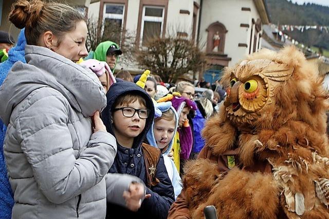 Ausstellung in Lden statt Umzge