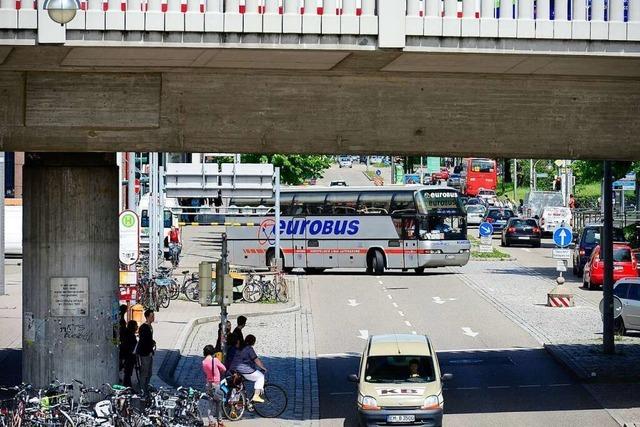 Bundespolizei zieht 46-Jhrigen mit falschem Visum in Freiburg aus dem Verkehr