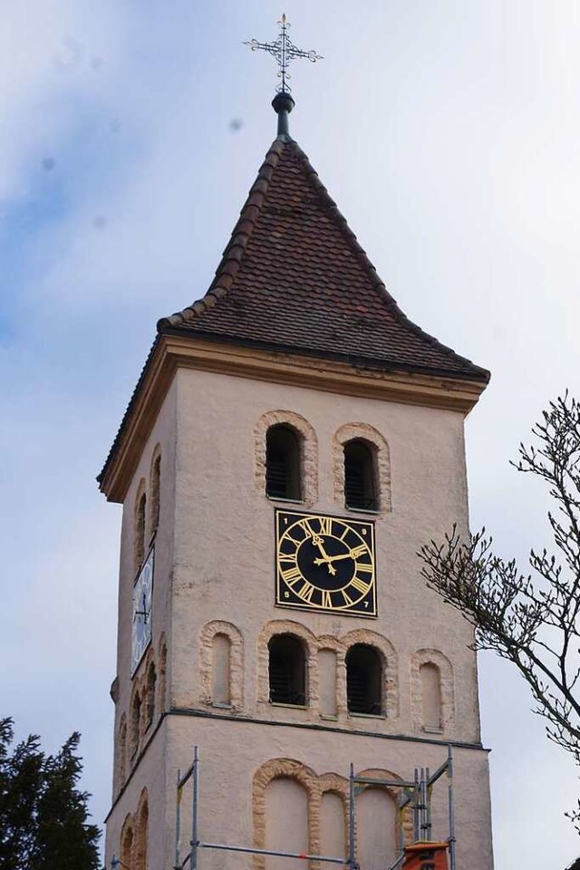 Der Niederrimsinger Kirchturm ist eine...rzeit beginnen die Sanierungsarbeiten.  | Foto: Manuela Schmitt