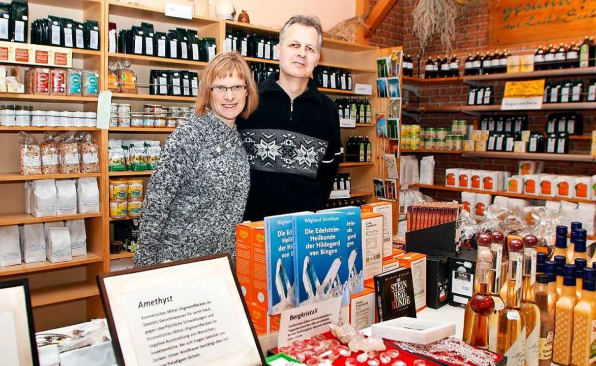 Sandra und Frank Brunner packen es an:...in Seelbach ffnet am Mittwoch wieder.  | Foto: Heidi Fel
