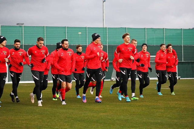Die Profis des SC Freiburg beim ersten...Trainingsplatz am Europa-Park-Stadion. | Foto: SC Freiburg Die Profis des SC Freiburg beim ersten...Trainingsplatz am Europa-Park-Stadion. | Foto: SC Freiburg