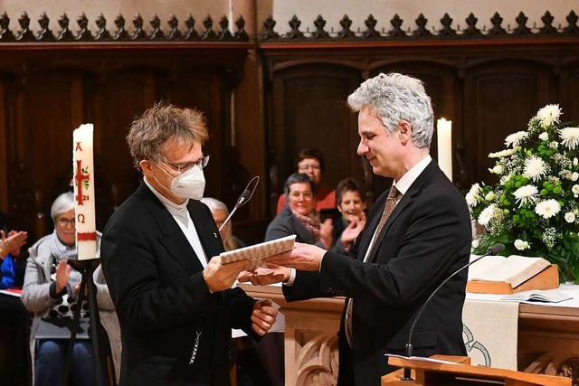 Zum Abschied von Hermann Feist (links)...eskirchenmusikdirektor Kord Michaelis.  | Foto: Wolfgang Knstle