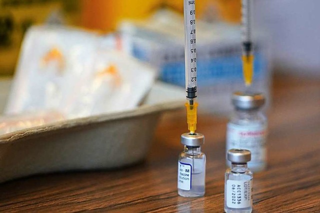 Beim Impfen im Kreis Waldshut kann man nun den Impfstoff whlen.  | Foto: Marcus Brandt (dpa)