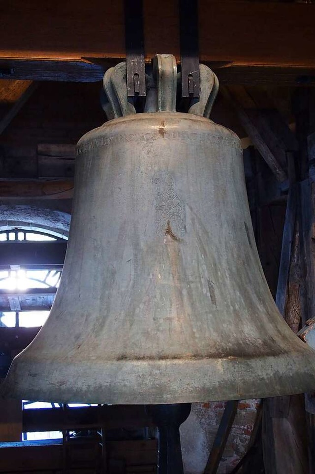 Seit 1961 hngt die Glocke im westlichen Glockenturm.  | Foto: Thomas Mutter