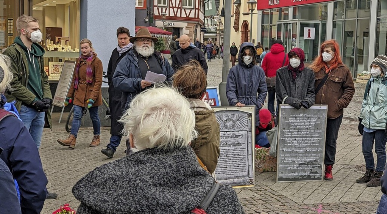 Gedenken in Offenburg an die  Opfer des NS-Terrors.   | Foto: Lu Martin