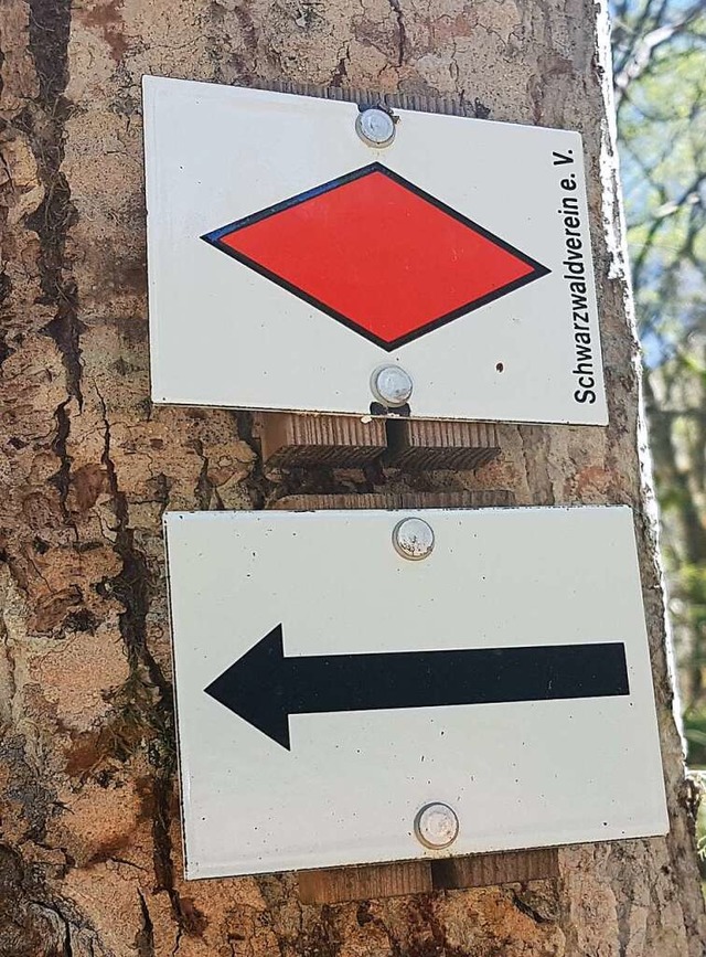 Die rote Raute ist das Wanderzeichen des Schwarzwaldvereins.  | Foto: Gerald Nill