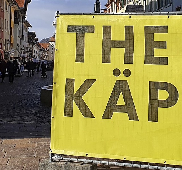 Gelbe Plakate und Banner mit der myste...p&quot; stehen und hngen in Waldshut.  | Foto: Juliane Schlichter