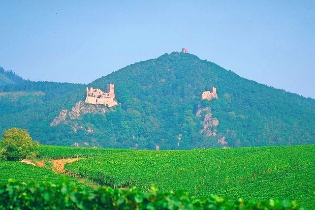 Stolz thronen die St. Ulrichsburg (lin...der Hoh-Rappoltstein ber Ribeauvill.  | Foto: PR / Hueber, ADT Haute-Alsace