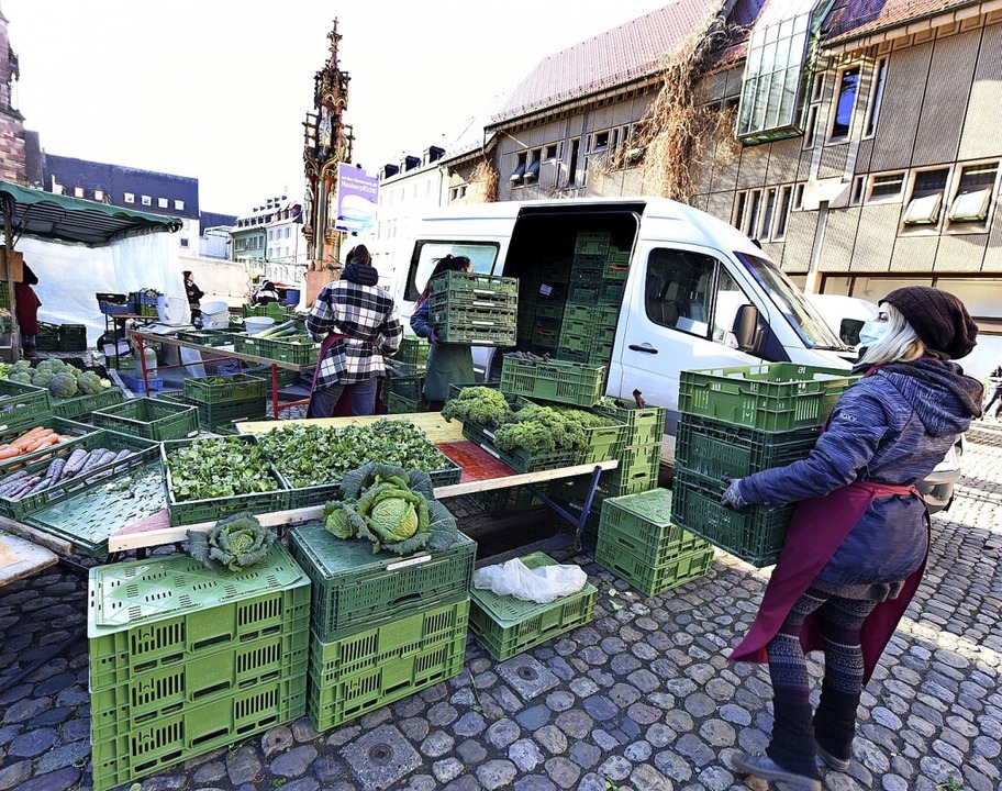 Auf dem Münstermarkt ist das Aufräumen wieder entspannter.  | Foto: Rita Eggstein