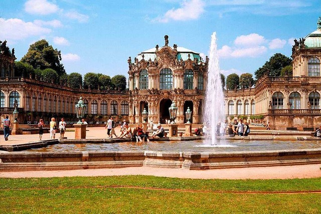 Dresden verwhnt Sie bei dieser BZ-Les...ichen Kultur &#8211; hier der Zwinger.  | Foto: Sylvio Dittrich